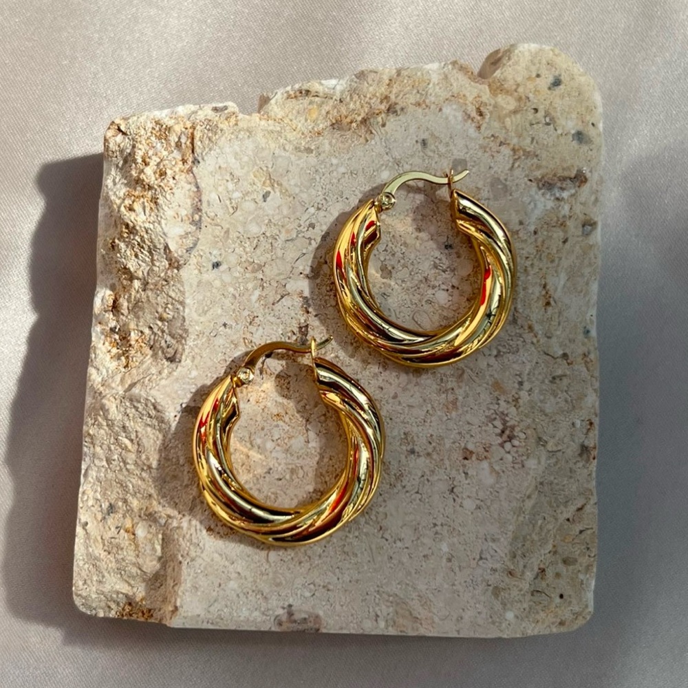 Oma the label “Abma medium hoops”